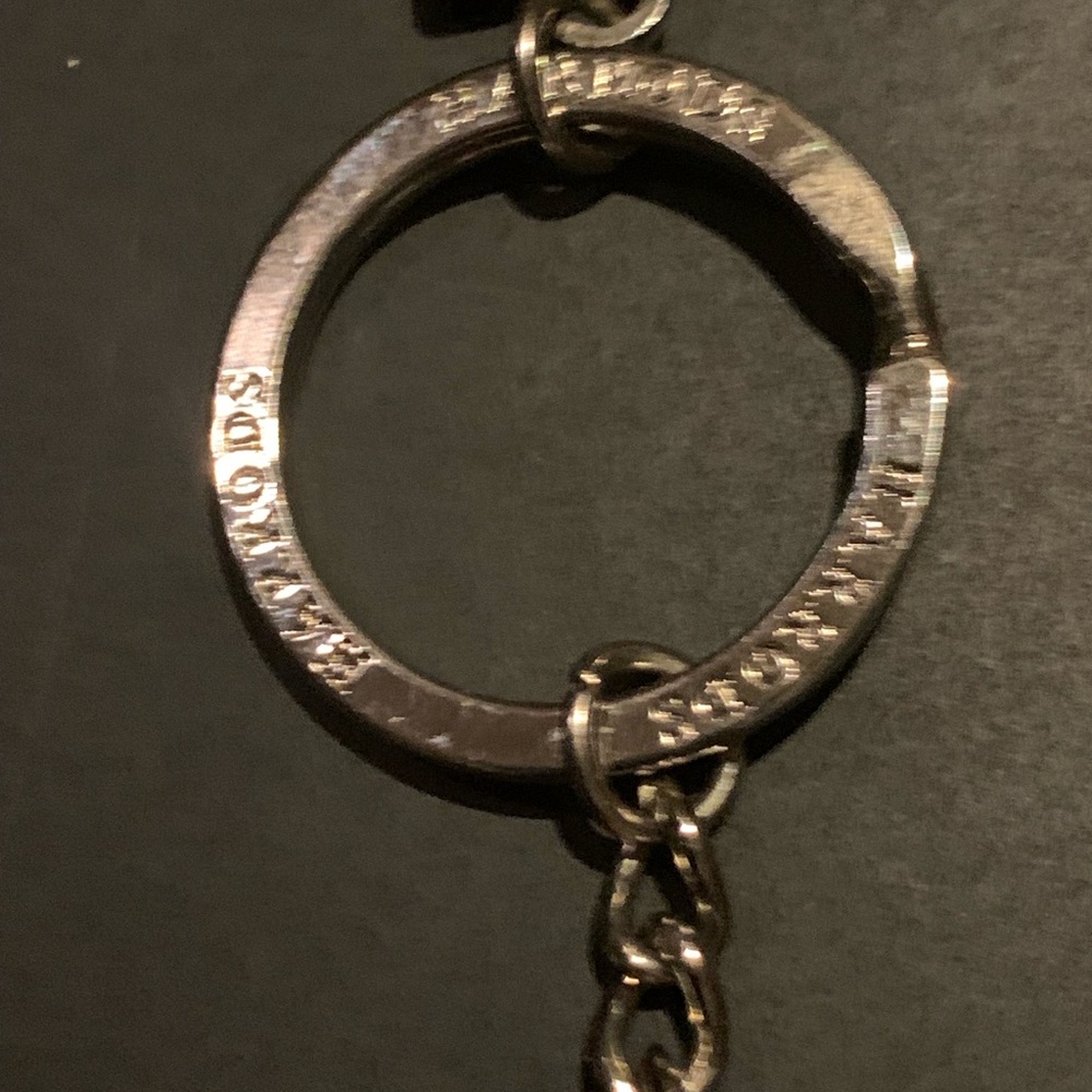 Harrods of  London telephone key chain - Picture 5 of 5